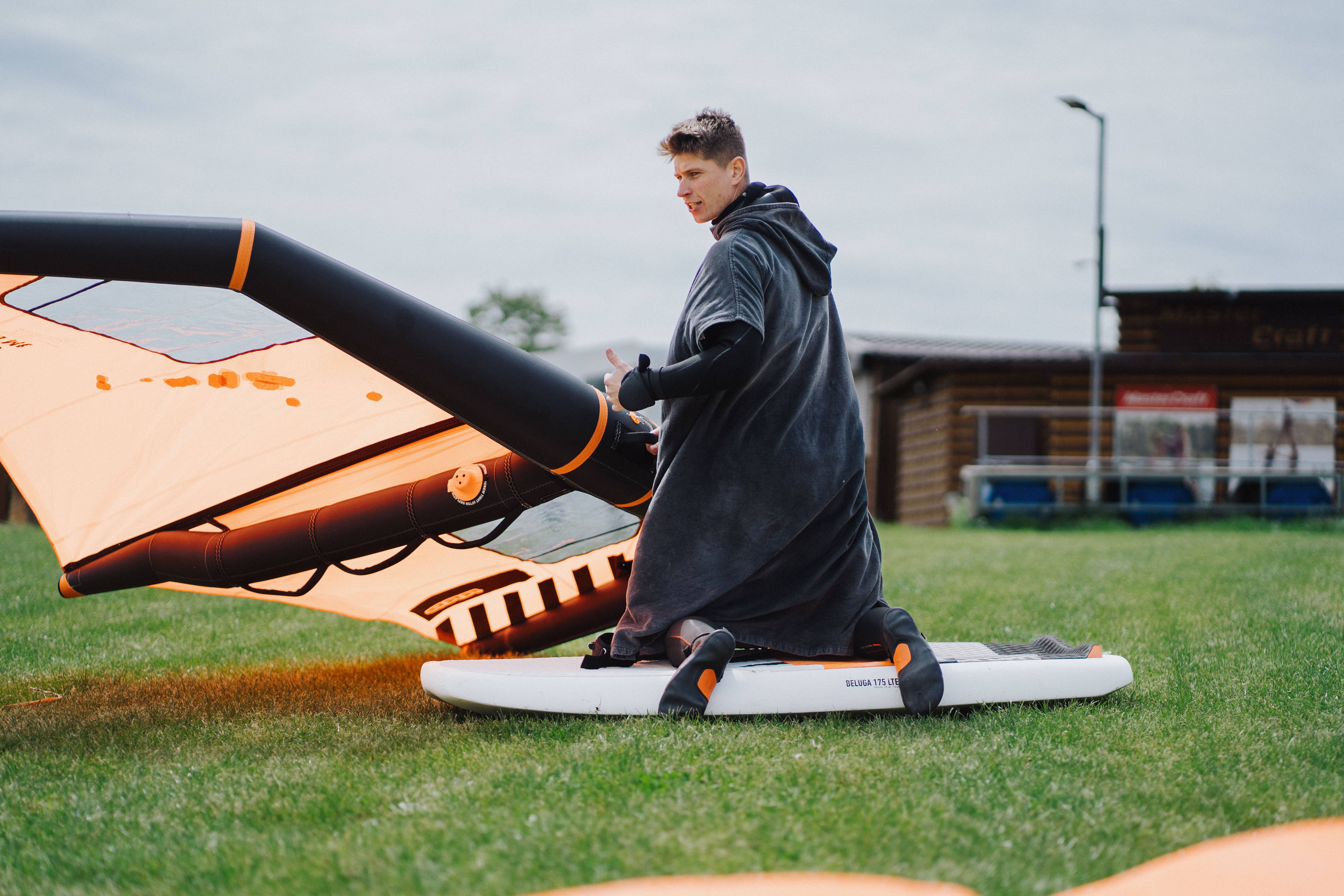 8 tonda wingofiling kurz rozkos windsurfing karlin top